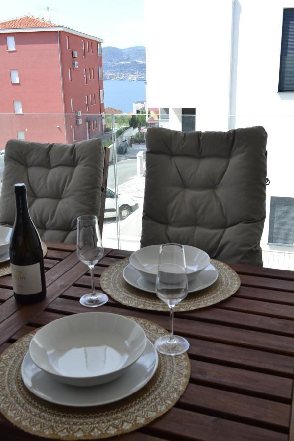 Villa Apartment Joel Trogir Buitenkant foto
